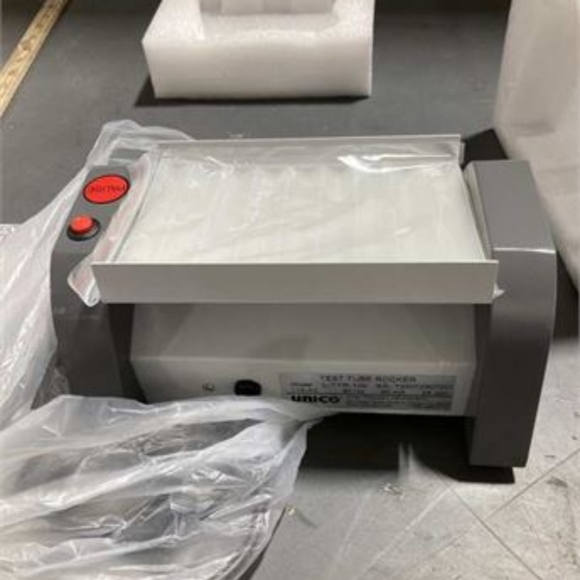 New UNICO L-TTR100 Model Rock-IT Jr. Tube Rocker with Pause Button 8 Tubes/Vials - Picture 3 of 4